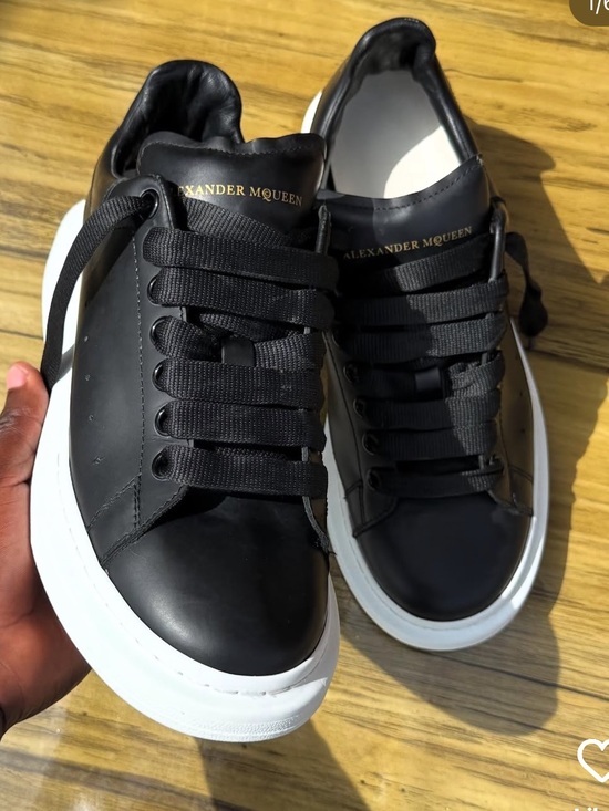 Alexander McQueen Shoes - Alexander McQueen oversized sneaker
